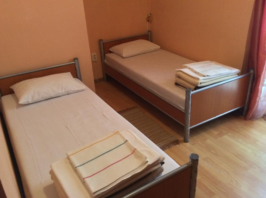 National Hotel Ruse Habitación foto