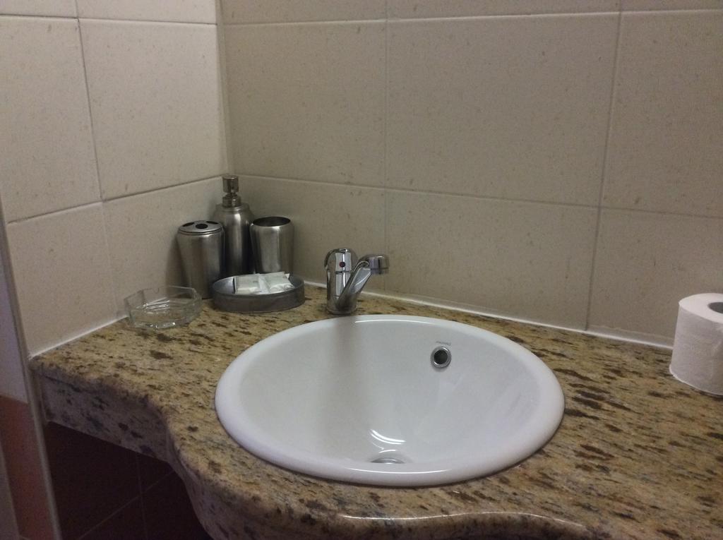 National Hotel Ruse Habitación foto